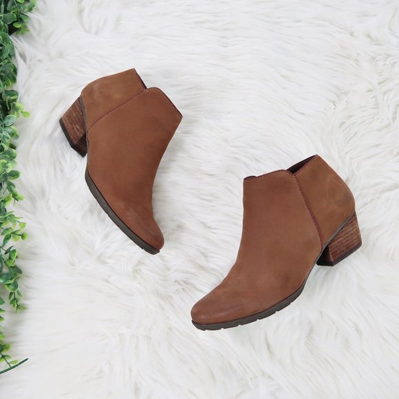 Blondo Shoes - Blondo Villa Waterproof Cognac Nubuck Leather Boot